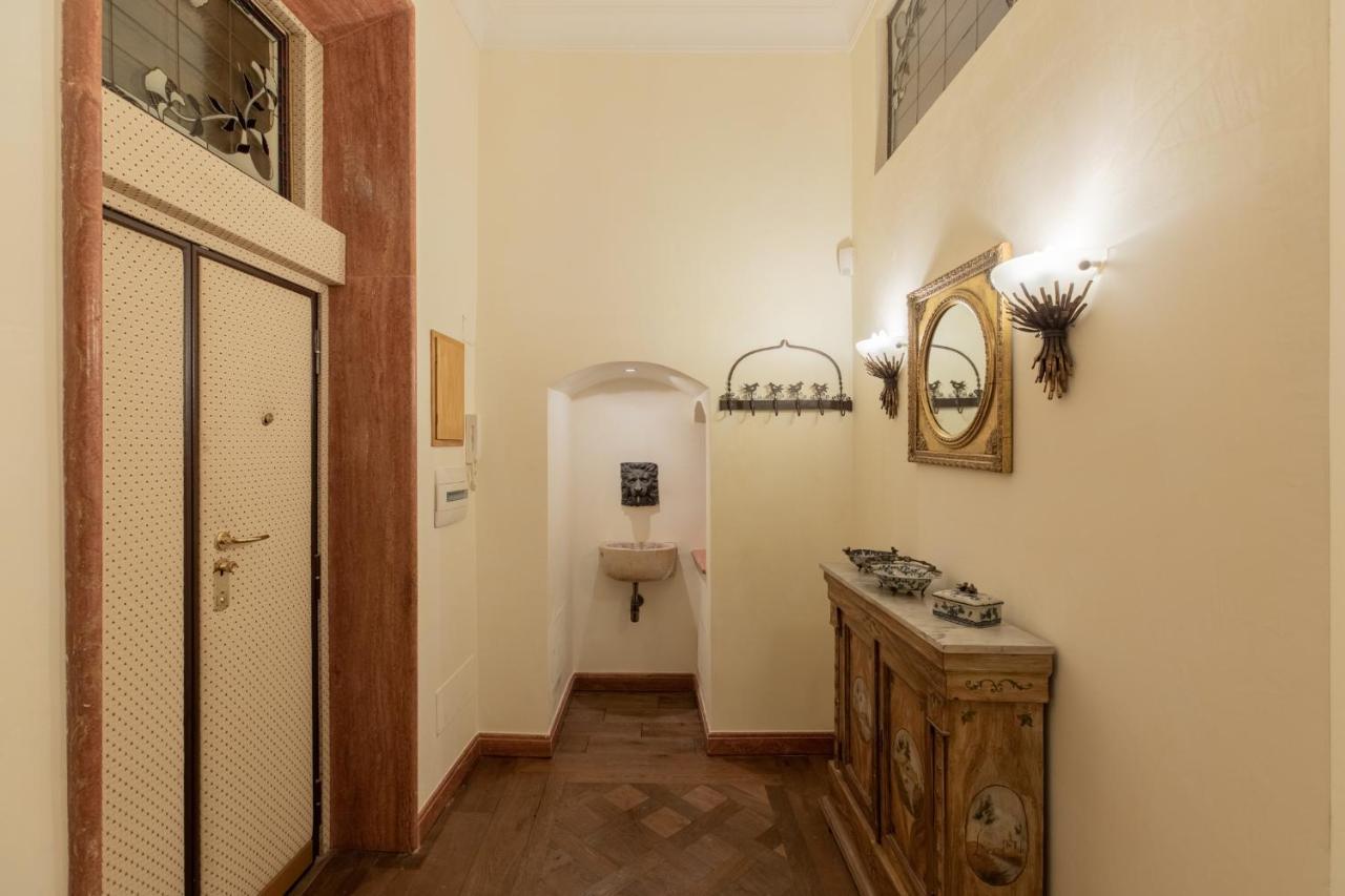 Iflat Elegant And Luxury Apartment Near Pantheon Rome Exterior photo