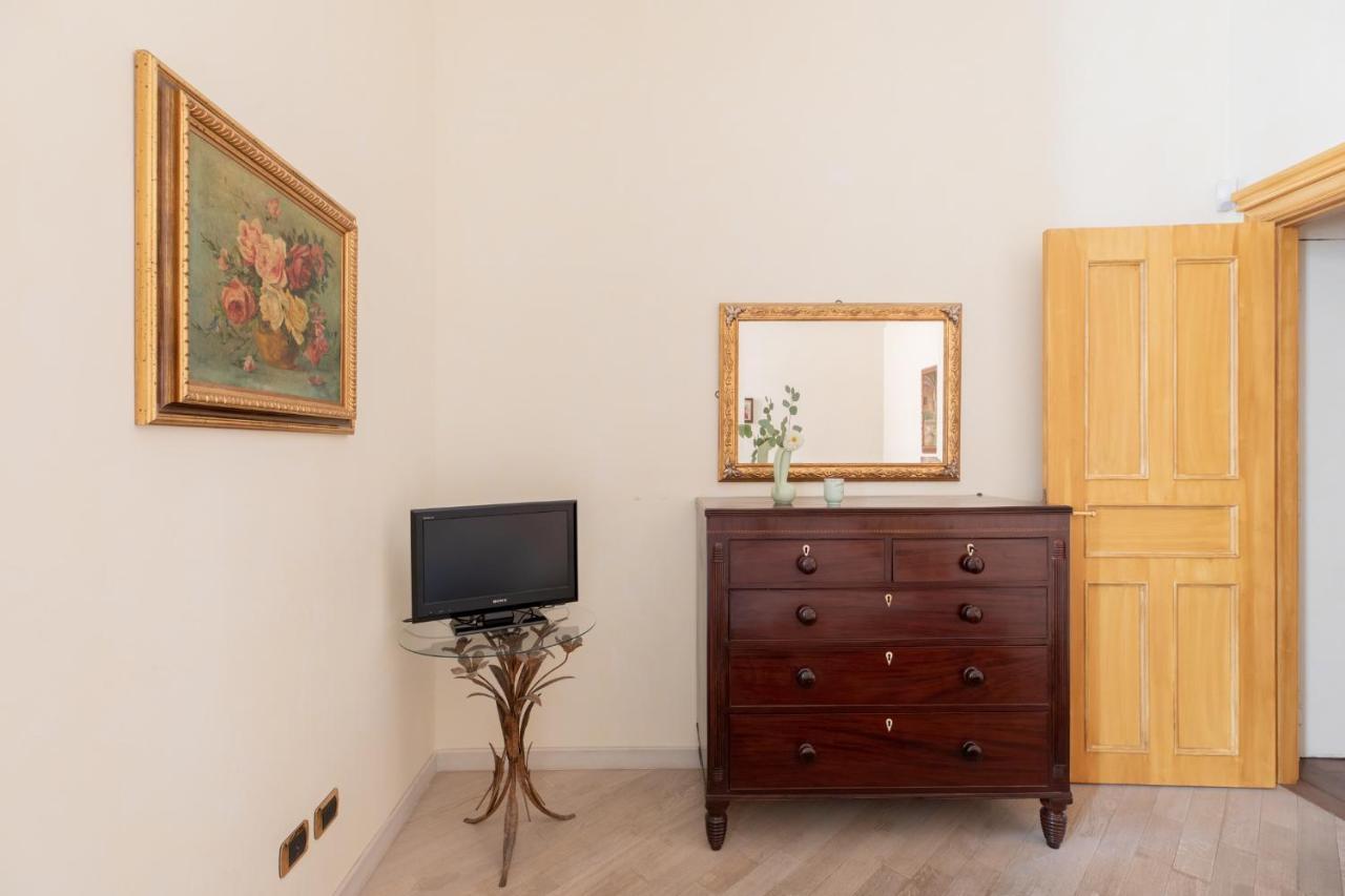 Iflat Elegant And Luxury Apartment Near Pantheon Rome Exterior photo